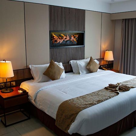 Bless Inn - Near Connaught Place Neu-Delhi Exterior foto