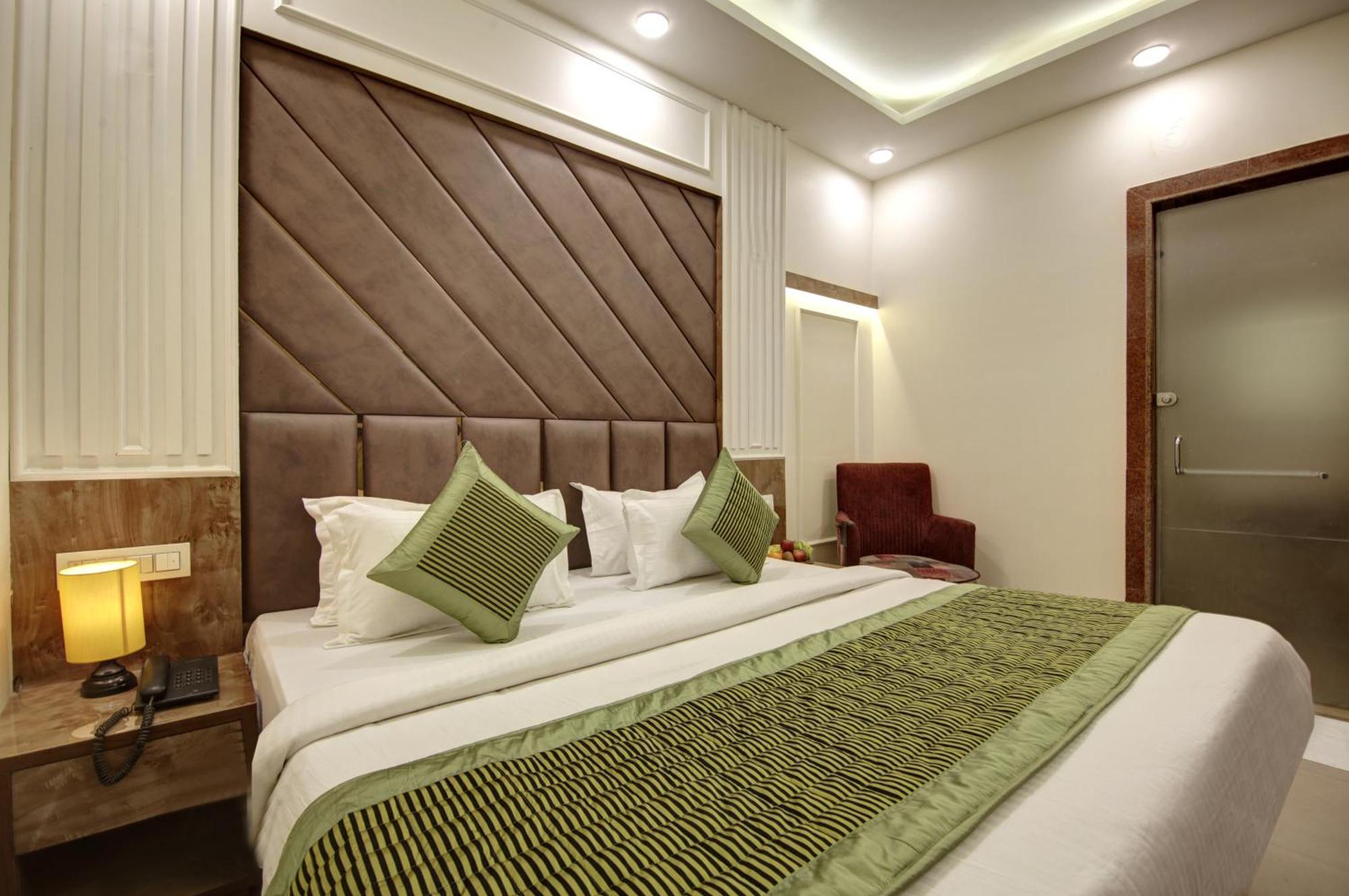 Bless Inn - Near Connaught Place Neu-Delhi Exterior foto