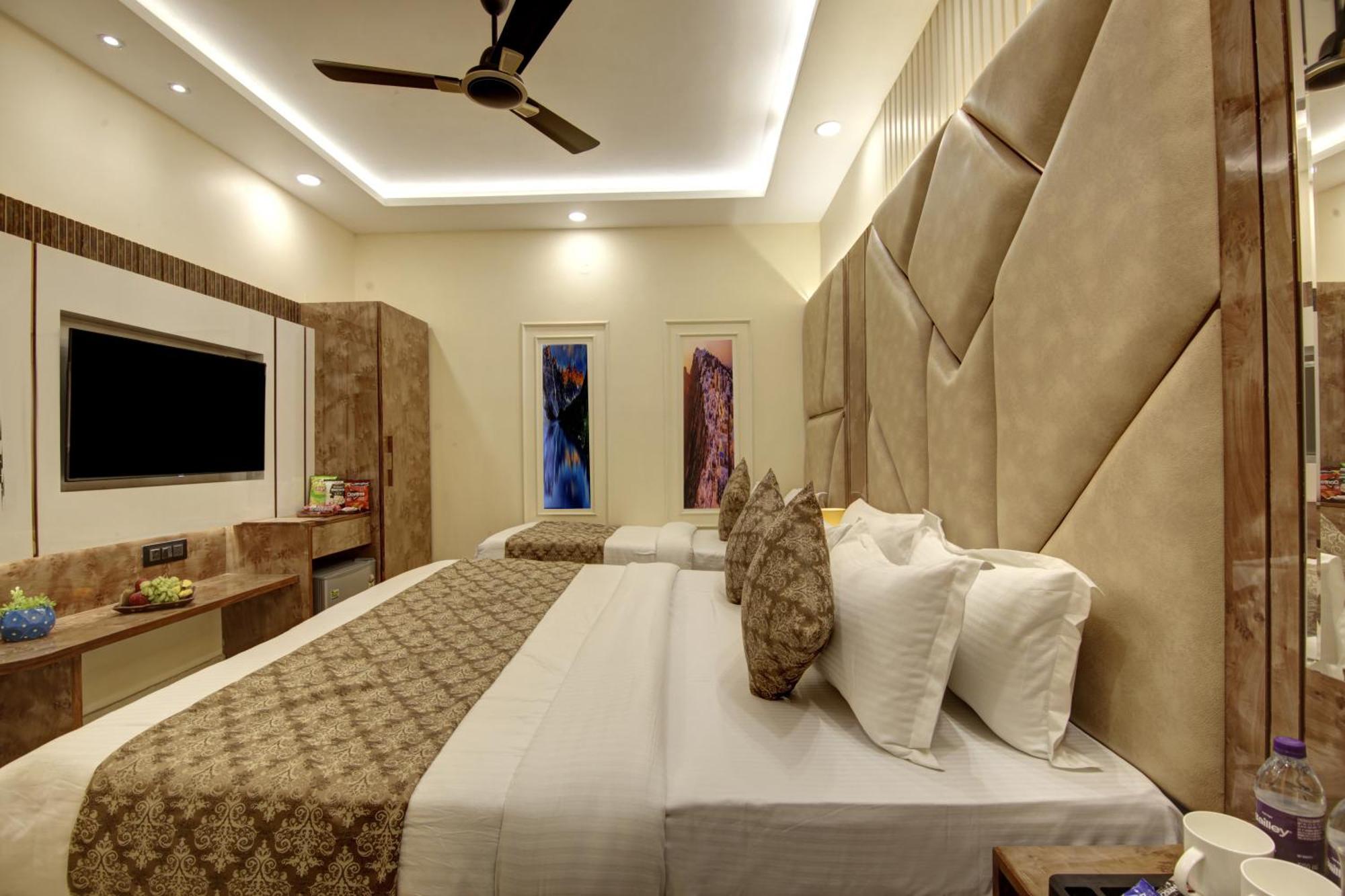 Bless Inn - Near Connaught Place Neu-Delhi Exterior foto