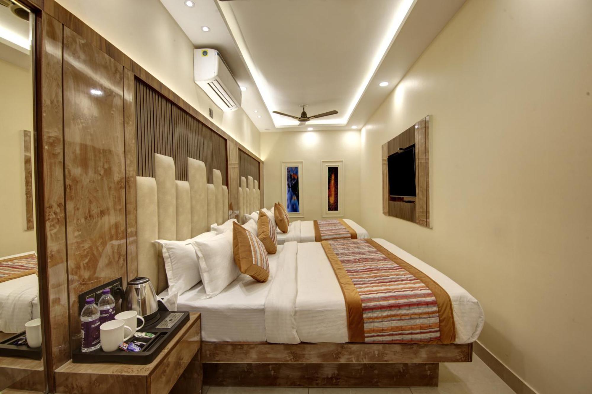 Bless Inn - Near Connaught Place Neu-Delhi Exterior foto