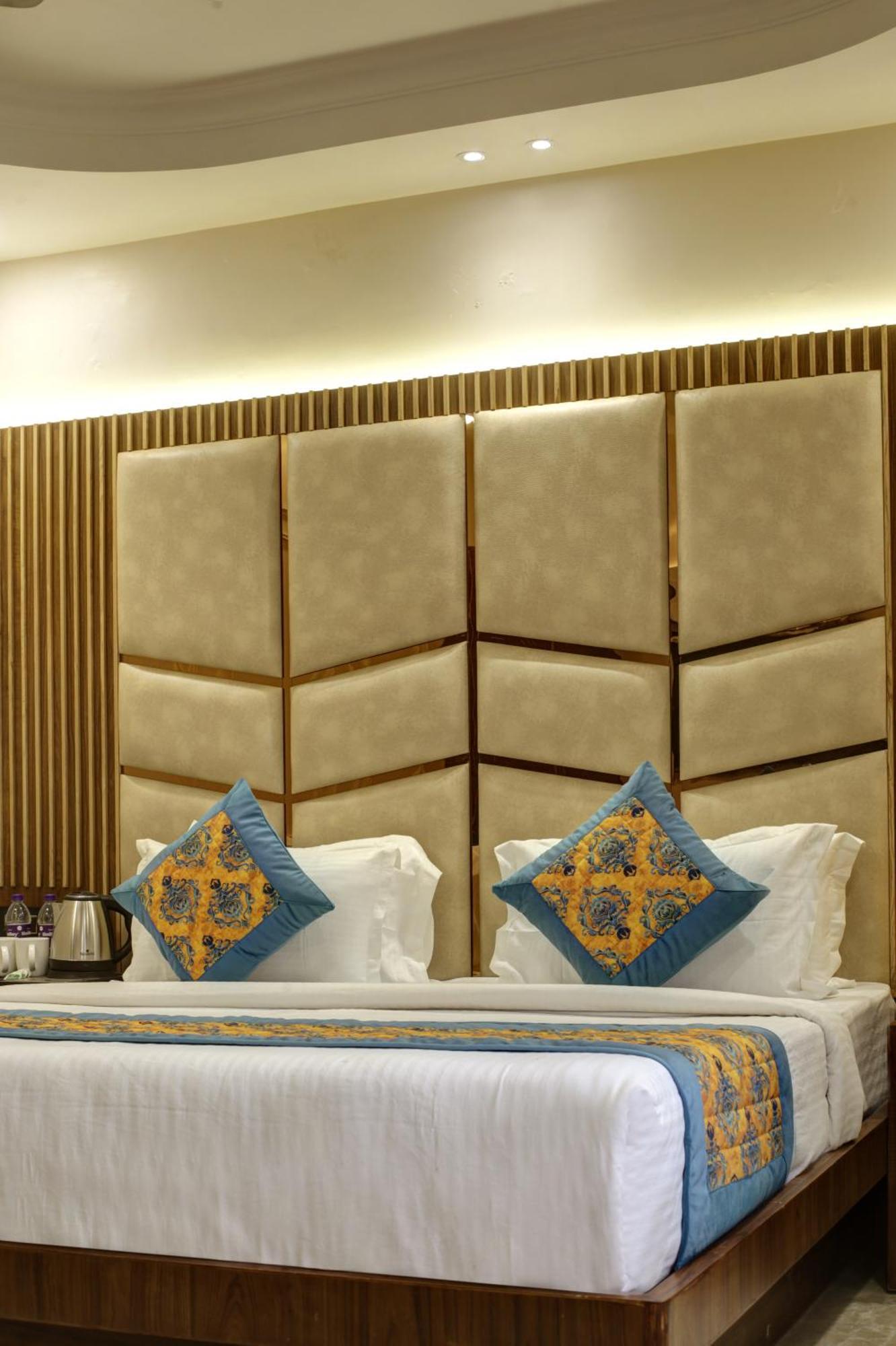 Bless Inn - Near Connaught Place Neu-Delhi Exterior foto